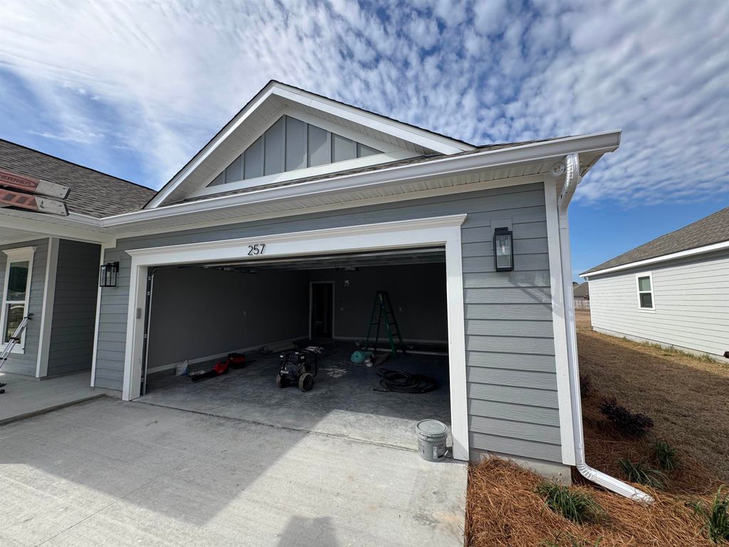 Photo of 257 Stillmont Drive, Crawfordville, FL 32327 (MLS # 396143)