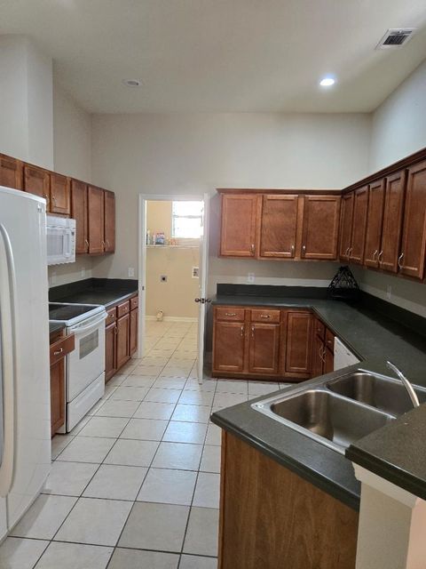 Tiny photo for 5560 Hampton Hill Circle, Tallahassee, FL 32311 (MLS # 386159)