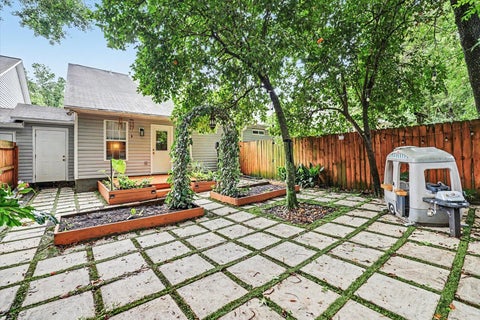 Tiny photo for 3058 CAMELLIAWOOD Circle, Tallahassee, FL 32301 (MLS # 401501)