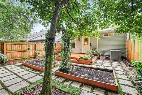 Tiny photo for 3058 CAMELLIAWOOD Circle, Tallahassee, FL 32301 (MLS # 401501)
