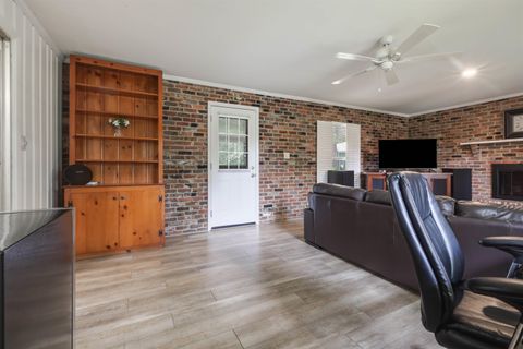 Tiny photo for 1917 Sharon Road, Tallahassee, FL 32303 (MLS # 386672)