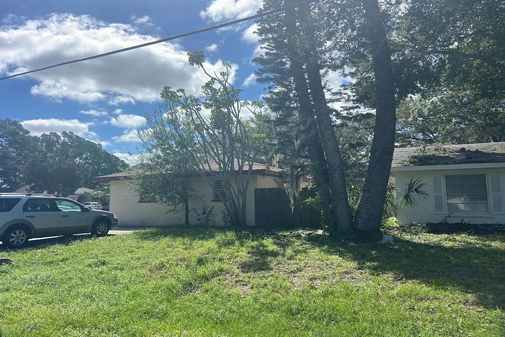 Photo of 3805 W 11th Avenue, Other Florida, FL 34205 (MLS # 391838)