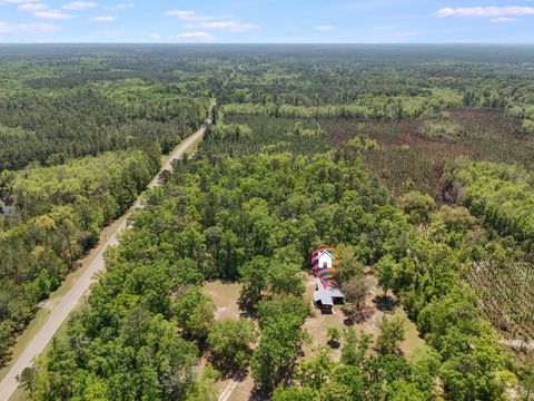 Tiny photo for 9532 Old Plank Road, Tallahassee, FL 32305 (MLS # 384786)