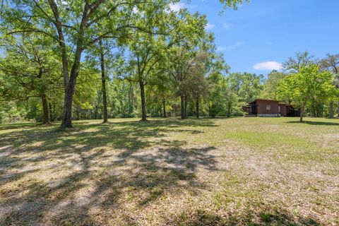 Tiny photo for 9532 Old Plank Road, Tallahassee, FL 32305 (MLS # 384786)