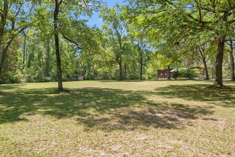Tiny photo for 9532 Old Plank Road, Tallahassee, FL 32305 (MLS # 384786)