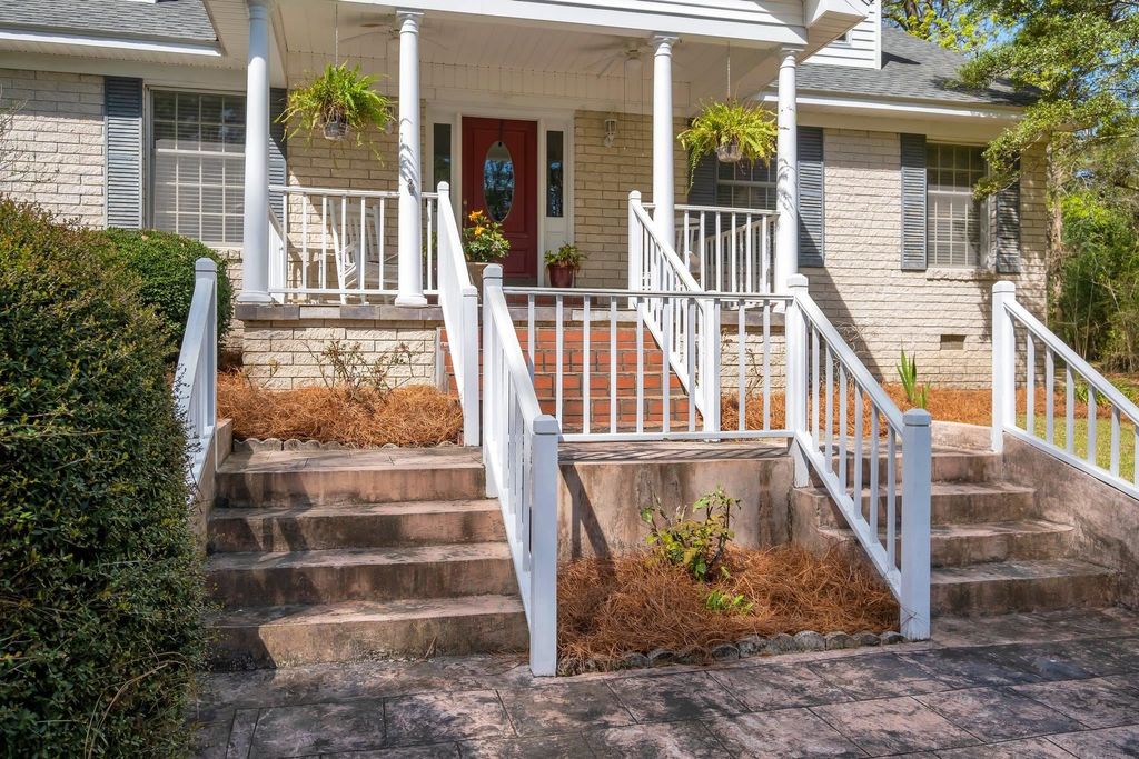 Photo of 97 Green Road, Quincy, FL 32351 (MLS # 393895)