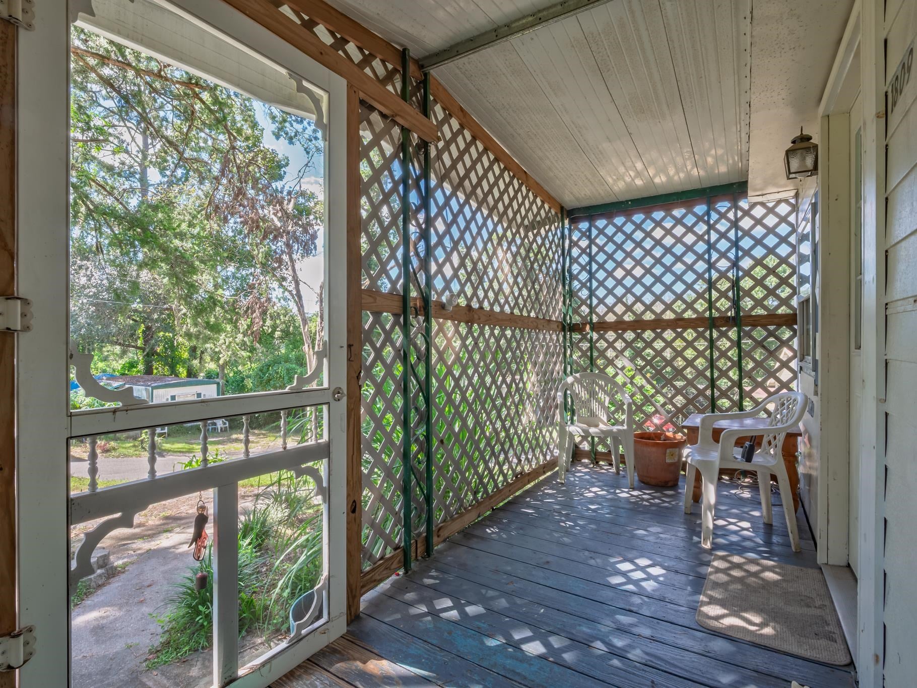 1809 DEERTREE Drive
