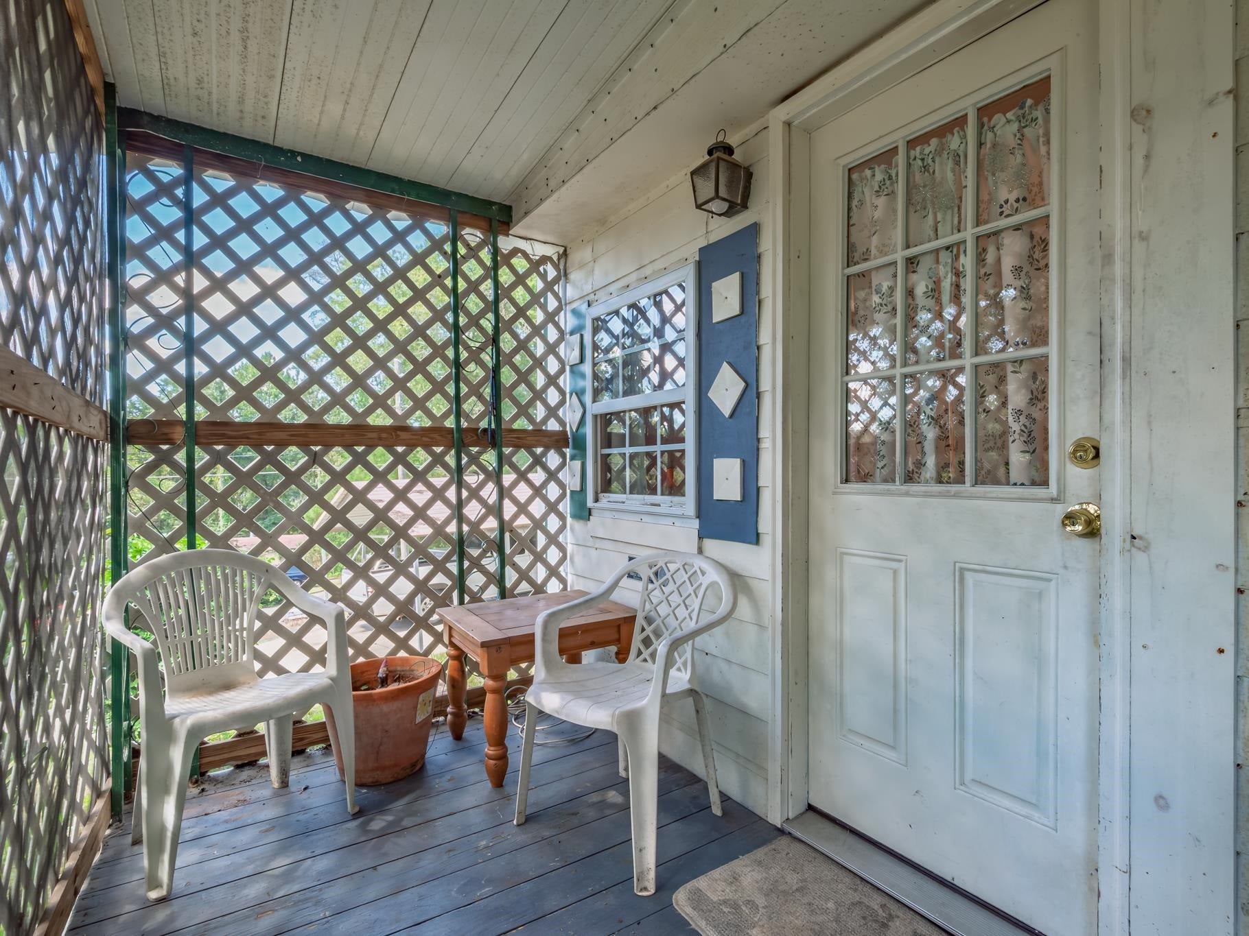 1809 DEERTREE Drive
