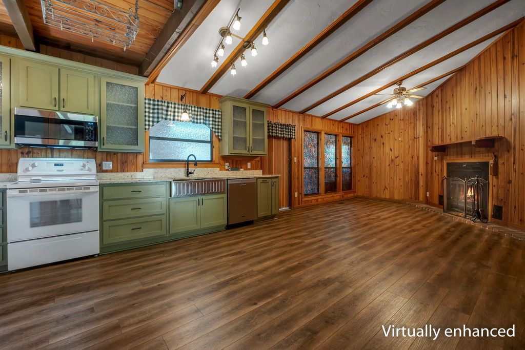 Photo of 488 John Yawn Place, Havana, FL 32333 (MLS # 395705)