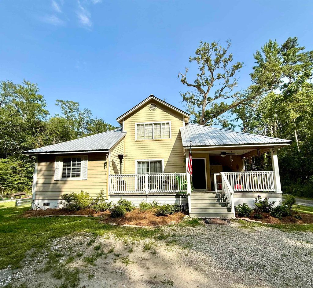 Photo of 359 River Plantation Road, Crawfordville, FL 32327 (MLS # 393278)