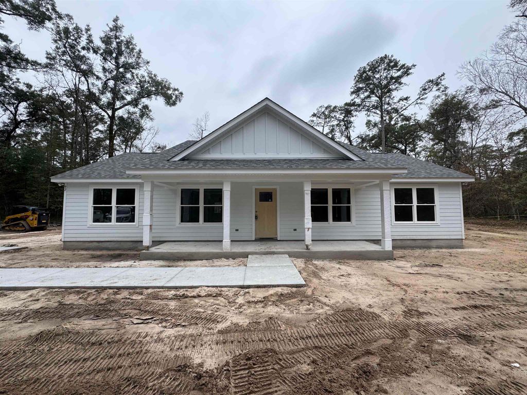 Photo of 92 Palomino Road, Crawfordville, FL 32327 (MLS # 394585)