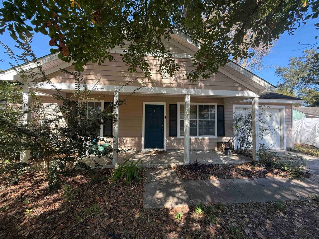Photo of 14 Sioux Trail, Crawfordville, FL 32327 (MLS # 393409)