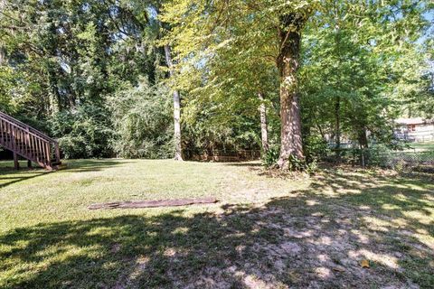 Tiny photo for 2408 Debden Court, Tallahassee, FL 32309 (MLS # 391015)