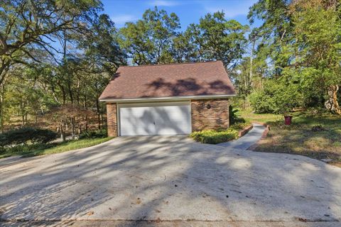 Tiny photo for 602 Middlebrooks Circle, Tallahassee, FL 32312 (MLS # 394172)