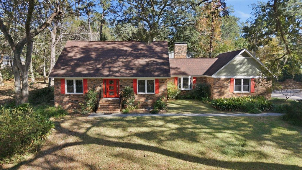 Photo of 602 Middlebrooks Circle, Tallahassee, FL 32312 (MLS # 394172)