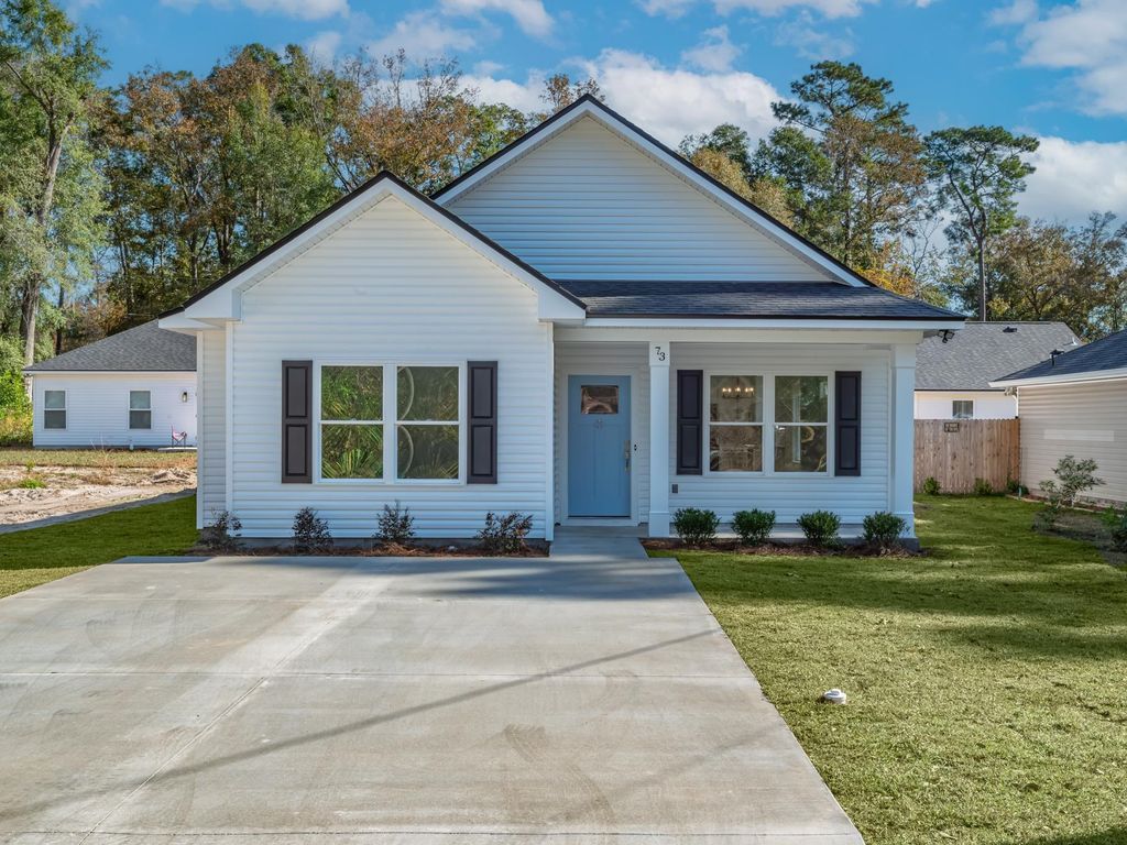Photo of 73 W F Magers Road, Crawfordville, FL 32327 (MLS # 393468)