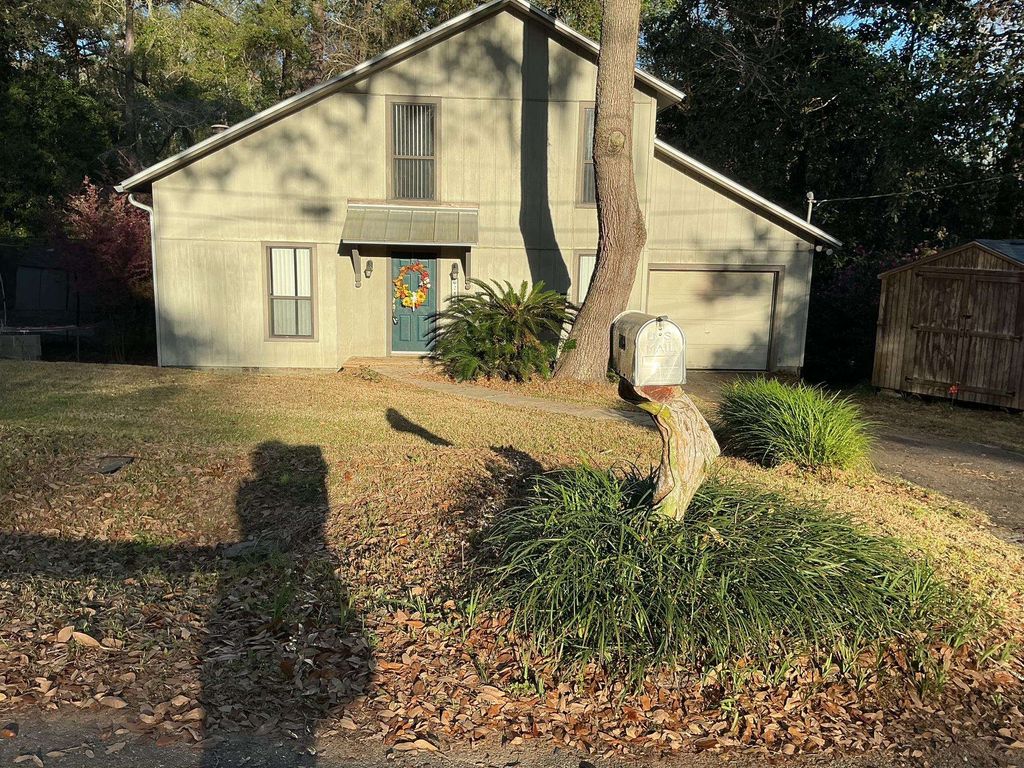 Photo of 2819 Pound Drive, Tallahassee, FL 32312 (MLS # 396028)