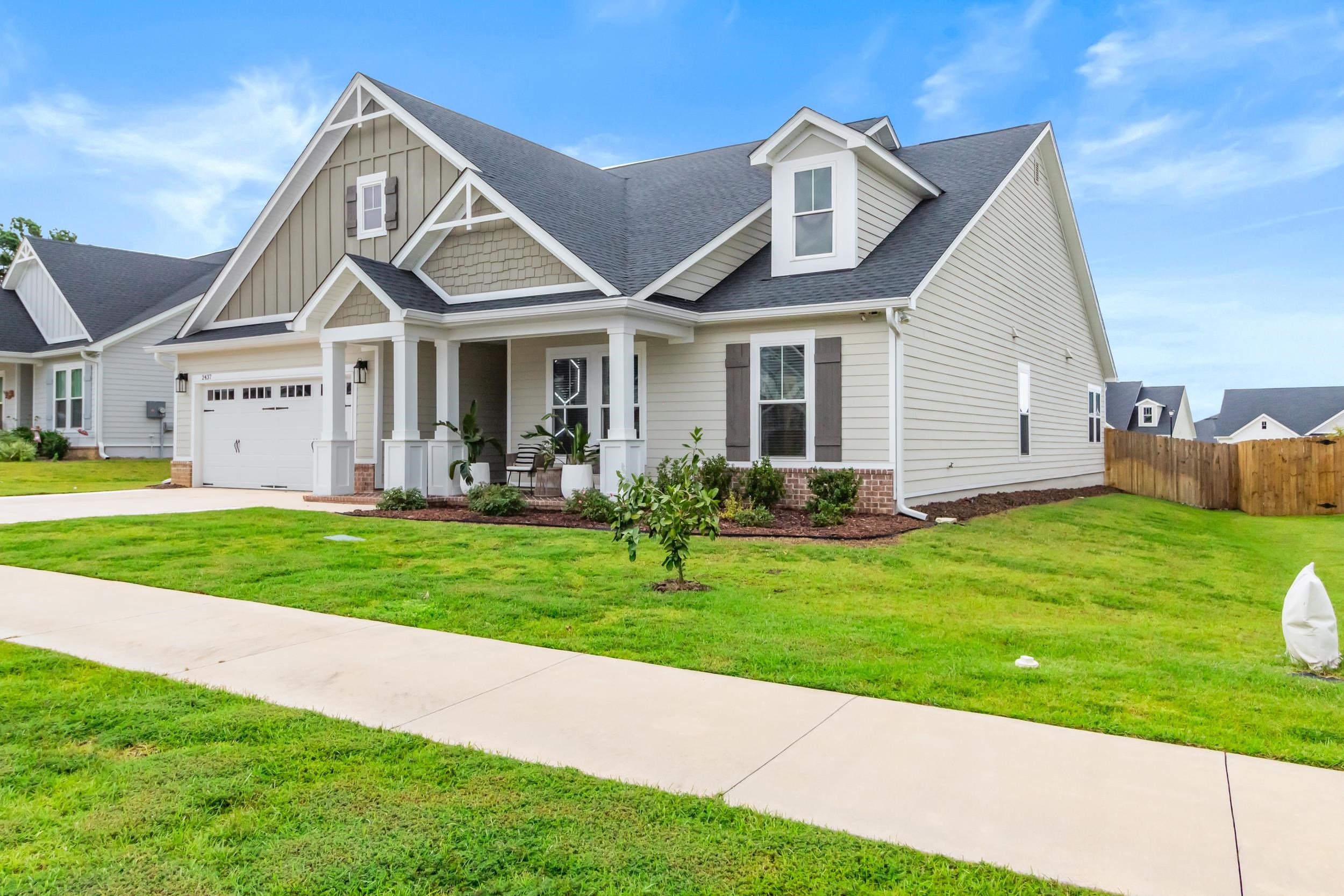 2437 Sweet Valley Heights