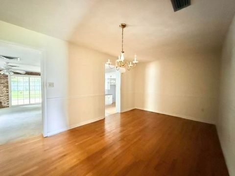 Tiny photo for 2538 W Tharpe Street, Tallahassee, FL 32303 (MLS # 401857)
