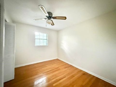 Tiny photo for 2538 W Tharpe Street, Tallahassee, FL 32303 (MLS # 401857)