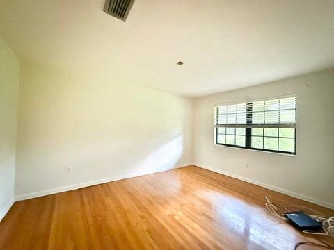 Tiny photo for 2538 W Tharpe Street, Tallahassee, FL 32303 (MLS # 401857)
