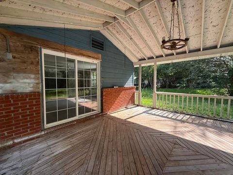 Tiny photo for 2538 W Tharpe Street, Tallahassee, FL 32303 (MLS # 401857)