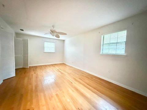 Tiny photo for 2538 W Tharpe Street, Tallahassee, FL 32303 (MLS # 401857)