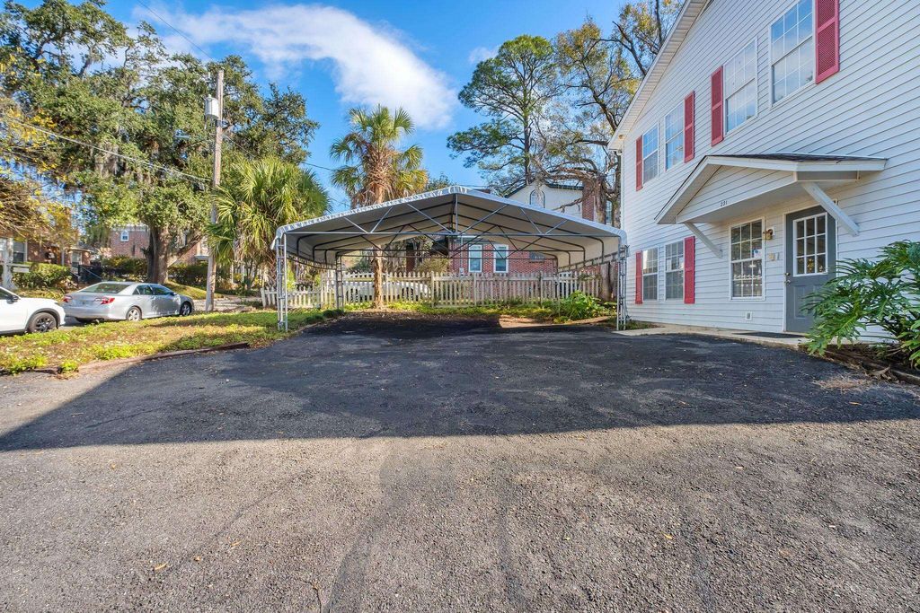 Photo of 231 LAFAYETTE Circle, Tallahassee, FL 32303 (MLS # 395517)