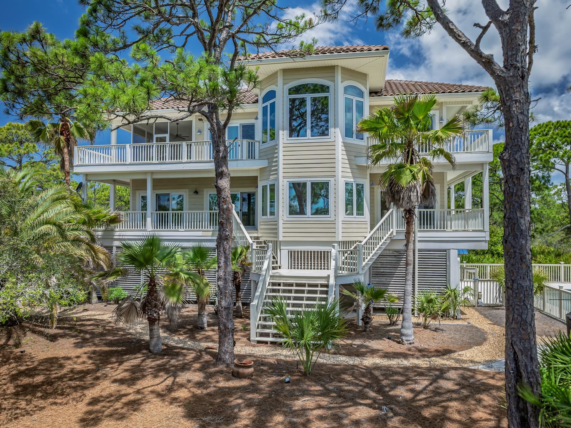 1604 Hawthorne Lane