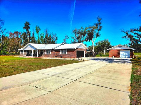 Photo of 102 S Claire Drive, Perry, FL 32348 (MLS # 400044)
