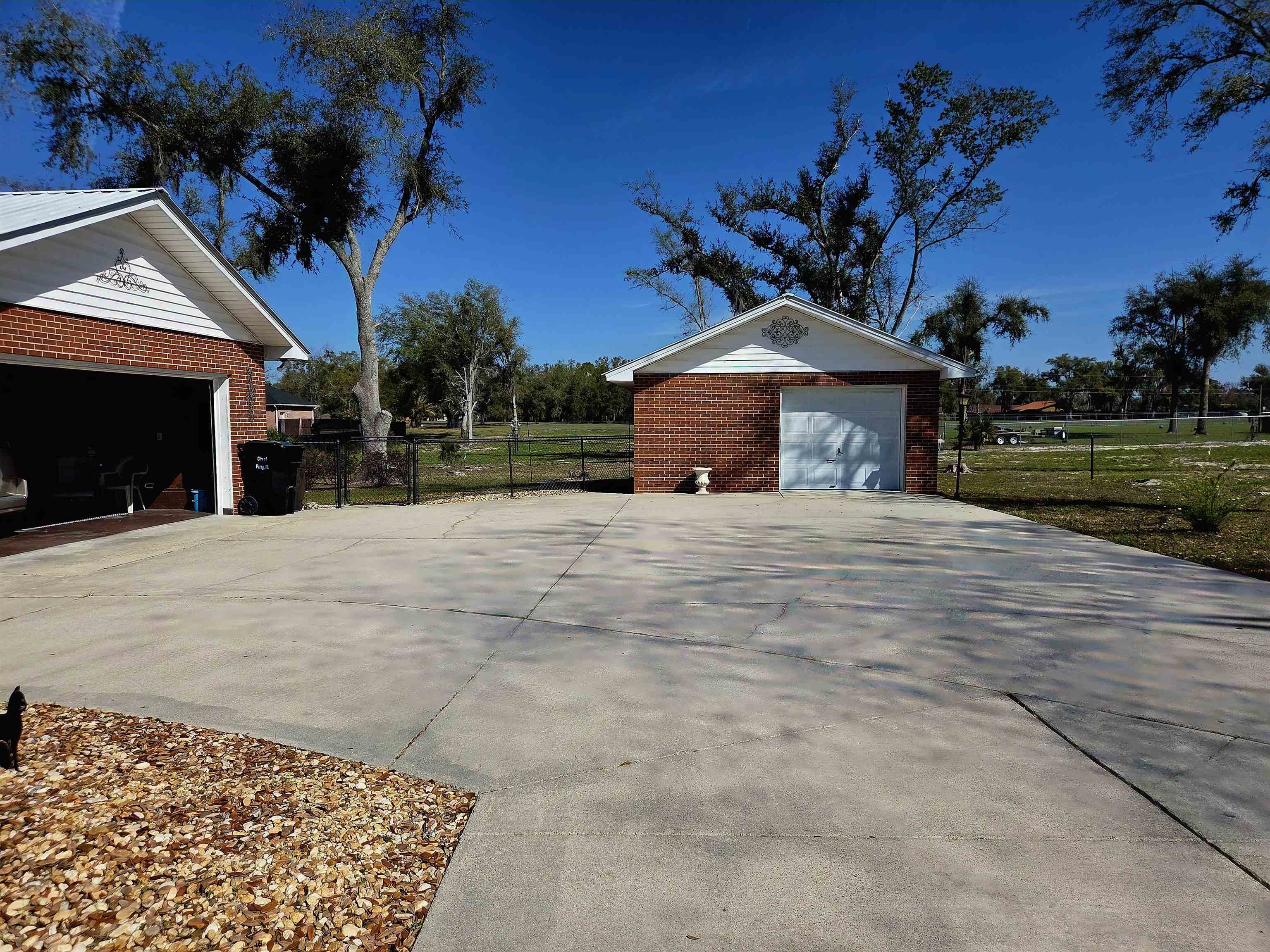 102 S Claire Drive