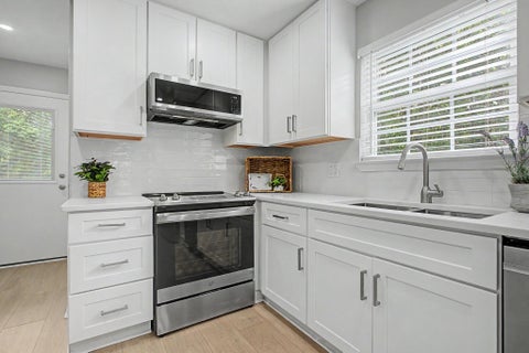 Tiny photo for 1520 ELBERTA Drive, Tallahassee, FL 32304 (MLS # 400839)