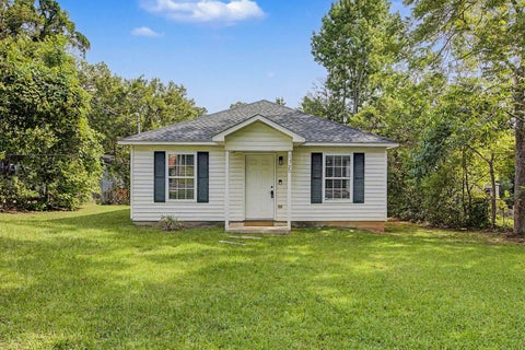 Photo of 1520 ELBERTA Drive, Tallahassee, FL 32304 (MLS # 400839)