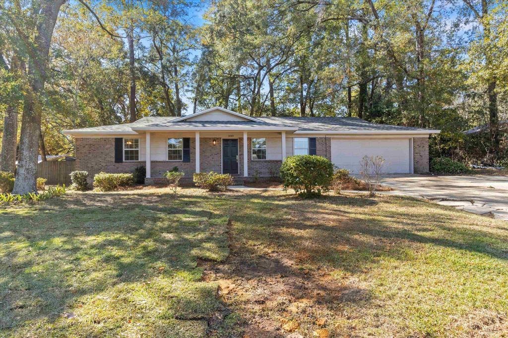 Photo of 1449 Oldfield Drive, Tallahassee, FL 32308 (MLS # 393136)