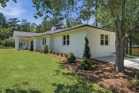 Tiny photo for 1004 Kenilworth Road, Tallahassee, FL 32312 (MLS # 402175)