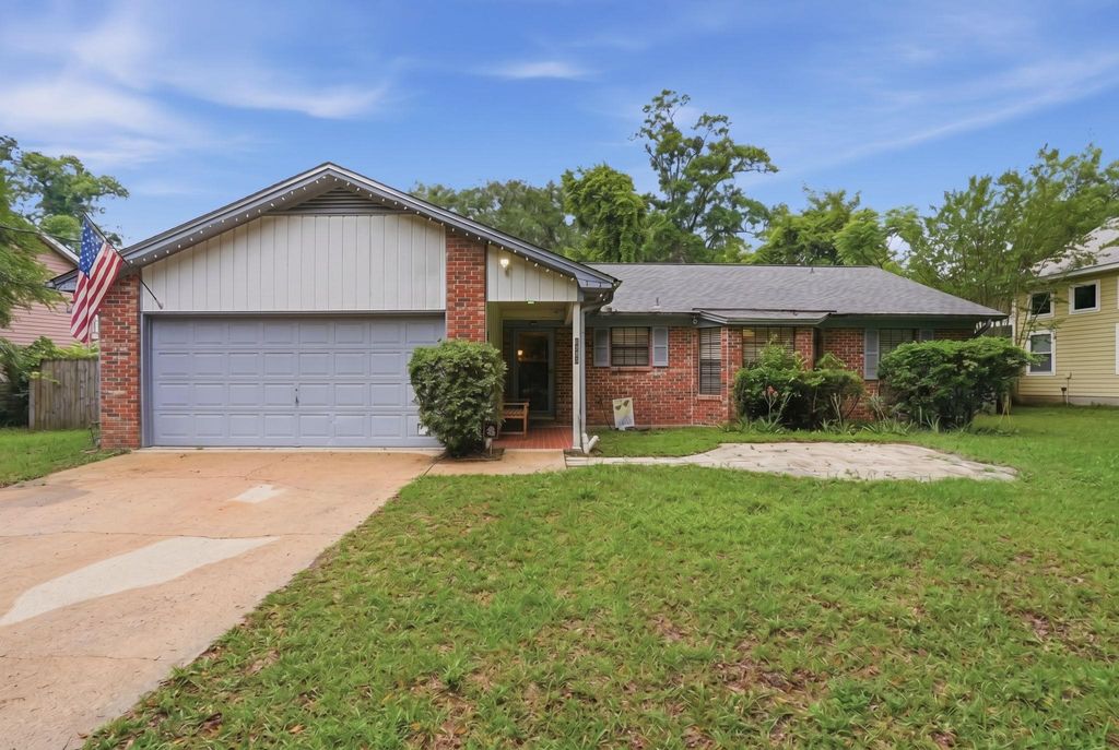Photo of 6704 ALAN A DALE Trail, Tallahassee, FL 32309 (MLS # 399978)