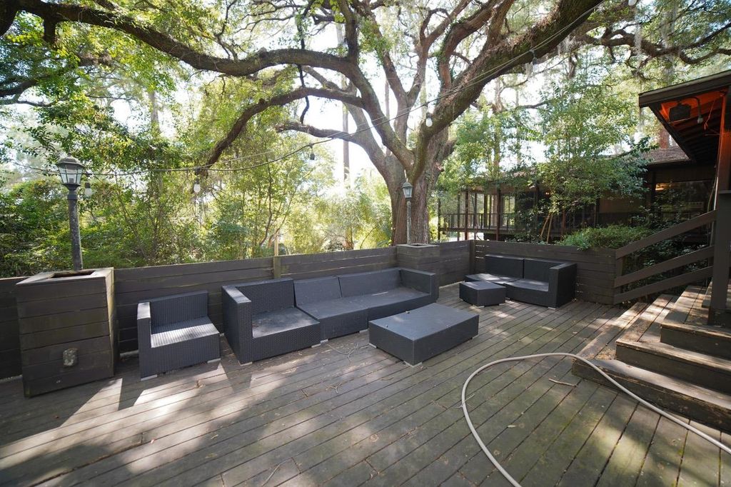 Photo of 1105 Solana Avenue, Tallahassee, FL 32304 (MLS # 391425)