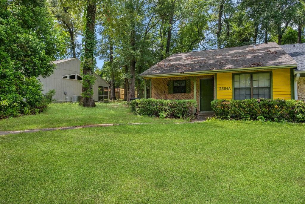 Photo of 2564 Panther Creek Road #A, Tallahassee, FL 32308 (MLS # 389227)
