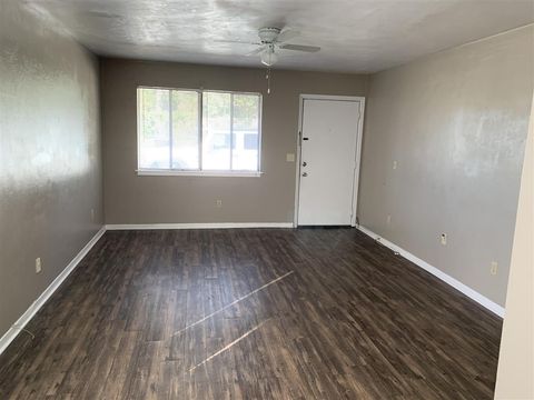 Tiny photo for 2605 MISSION Road #B, Tallahassee, FL 32304 (MLS # 392270)