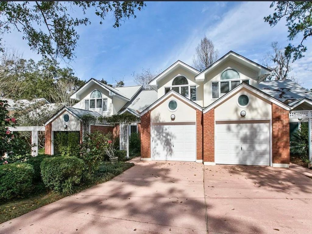 Photo of 842 Santa Rosa Drive, Tallahassee, FL 32301 (MLS # 398527)