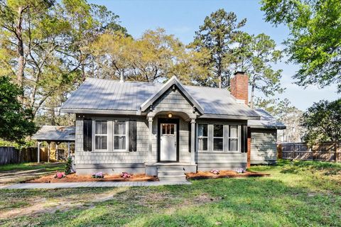 Photo of 1378 Jay Bird Lane, Tallahassee, FL 32310 (MLS # 397880)