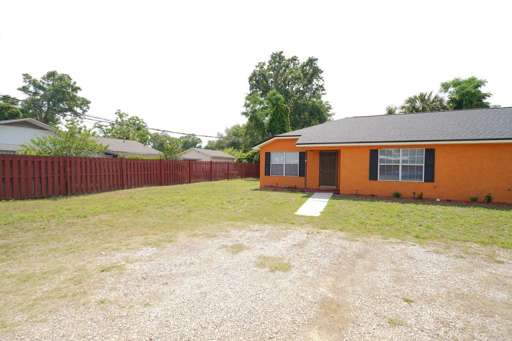 Photo of 3178 N Ridge Road #1, Tallahassee, FL 32305 (MLS # 399433)