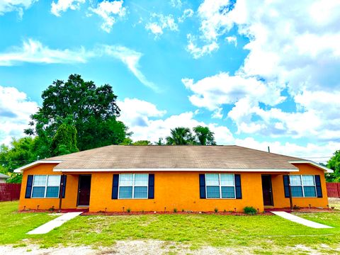 Photo of 3178 N Ridge #1 & 2, Tallahassee, FL 32305 (MLS # 397384)