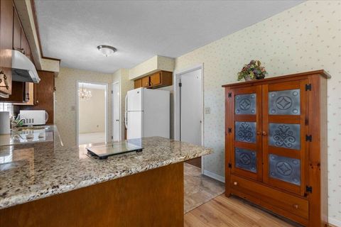 Tiny photo for 324 NE Fraleigh Drive Drive, Madison, FL 32340 (MLS # 399177)