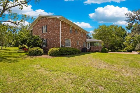 Tiny photo for 324 NE Fraleigh Drive Drive, Madison, FL 32340 (MLS # 399177)