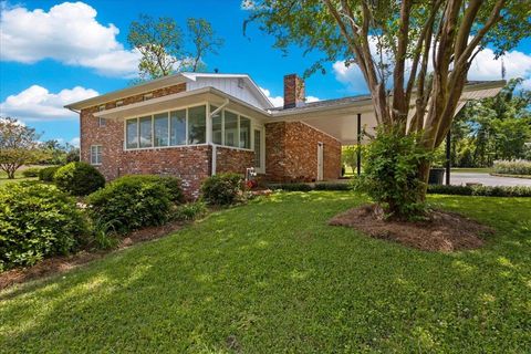 Tiny photo for 324 NE Fraleigh Drive Drive, Madison, FL 32340 (MLS # 399177)
