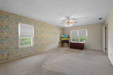 Tiny photo for 324 NE Fraleigh Drive Drive, Madison, FL 32340 (MLS # 399177)