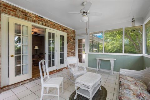 Tiny photo for 324 NE Fraleigh Drive Drive, Madison, FL 32340 (MLS # 399177)