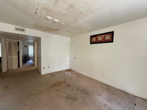 Tiny photo for 2020 Continental Avenue, Tallahassee, FL 32304 (MLS # 398484)