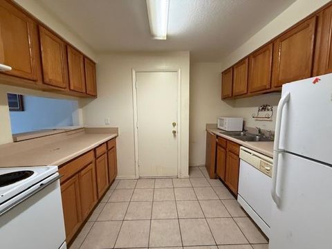 Tiny photo for 2020 Continental Avenue, Tallahassee, FL 32304 (MLS # 398484)